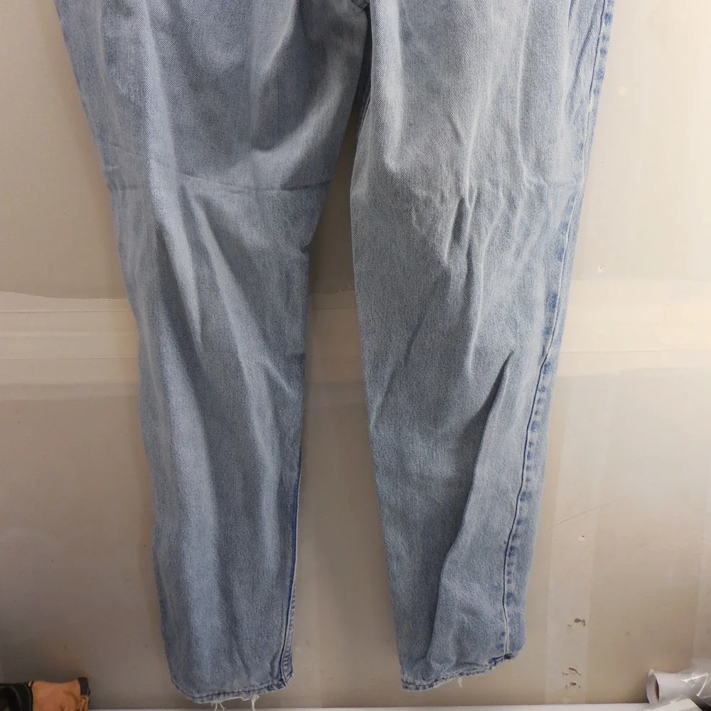 Vintage Levis 550 Relaxed Fit Tapered Leg Jeans Light Wash Made in USA 20W 37x32